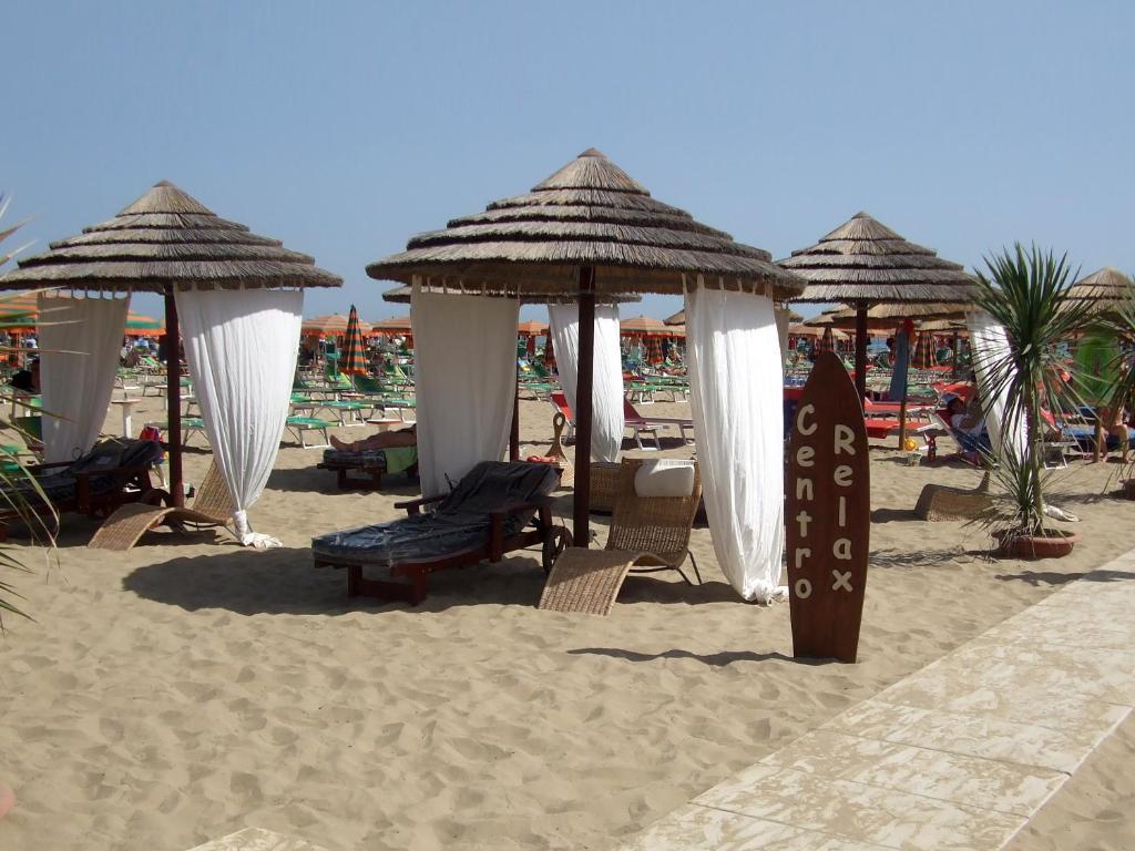 Double or Twin Room Beach Access